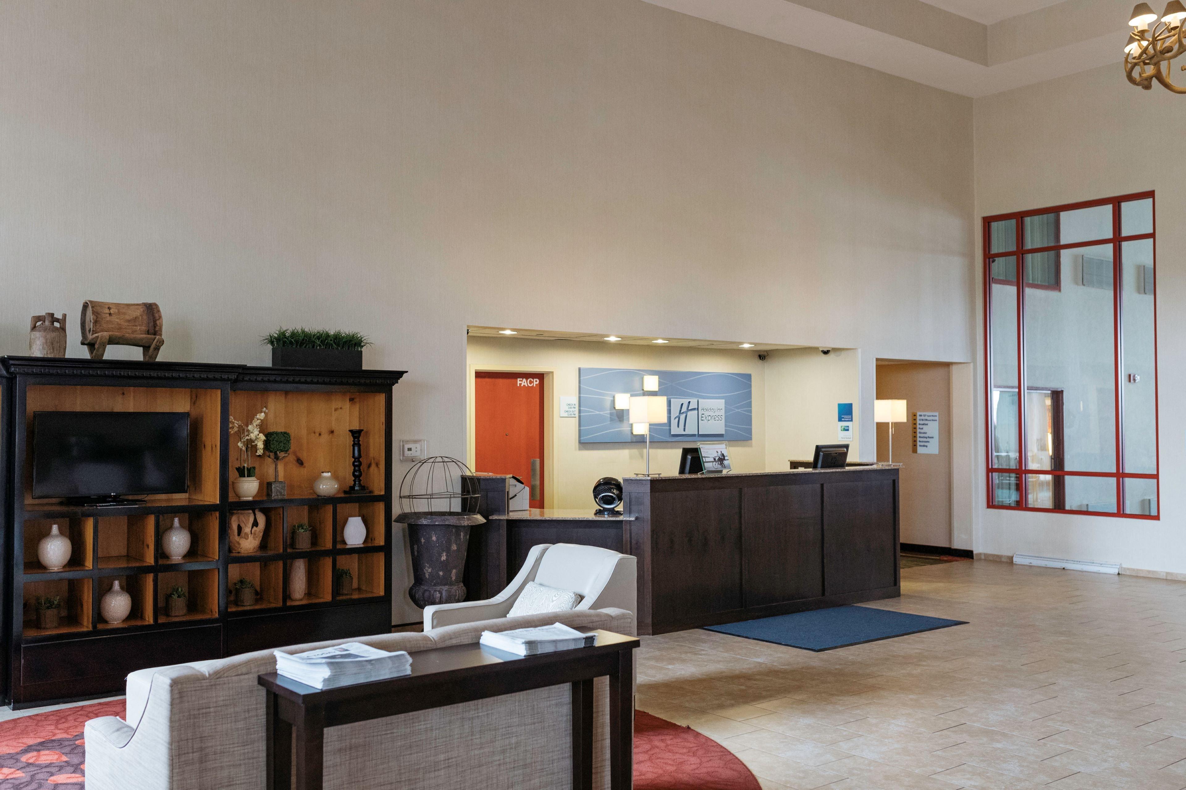 Holiday Inn Express & Suites - Olathe North, An Ihg Hotel Eksteriør bilde